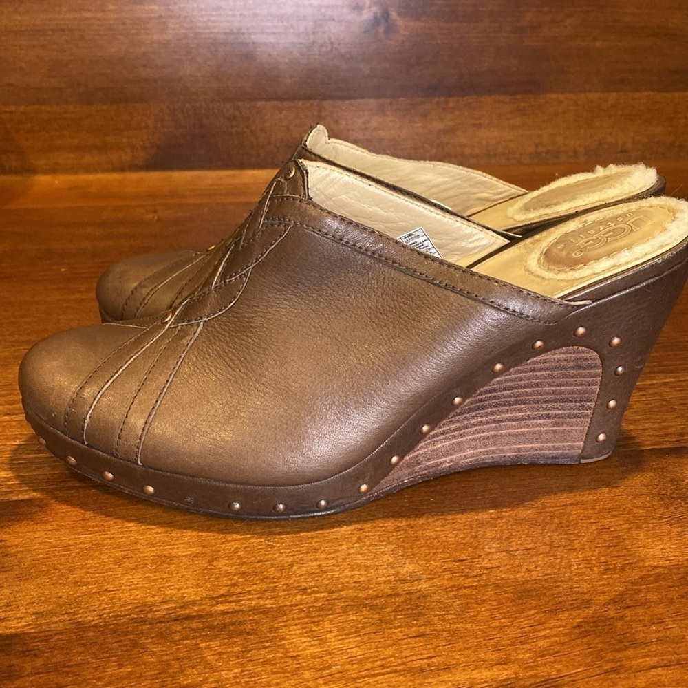 Ugg Australia Abigail chocolate Brown Leather Clogs Wedge Sandals Studded Sz 10 - Picture 5 of 13